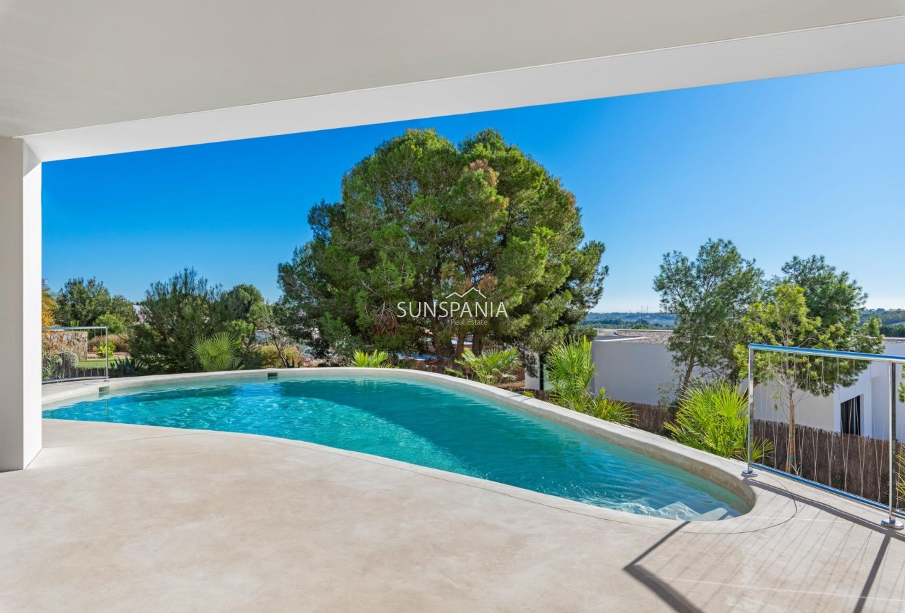Obra nueva - Chalet -
Orihuela - Las Colinas Golf