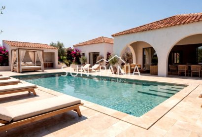 Obra nueva - Chalet -
La Romana - Los Joveres