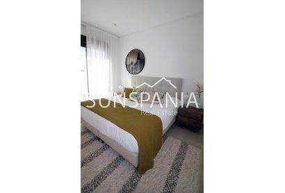 Obra nueva - Chalet -
Pilar de la Horadada - parque Andromeda