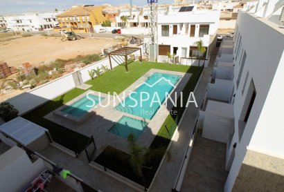 Obra nueva - Chalet -
Pilar de la Horadada - parque Andromeda