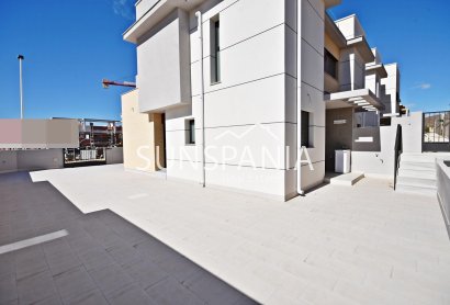 Obra nueva - Chalet -
Puerto de Mazarron - Mar De Plata