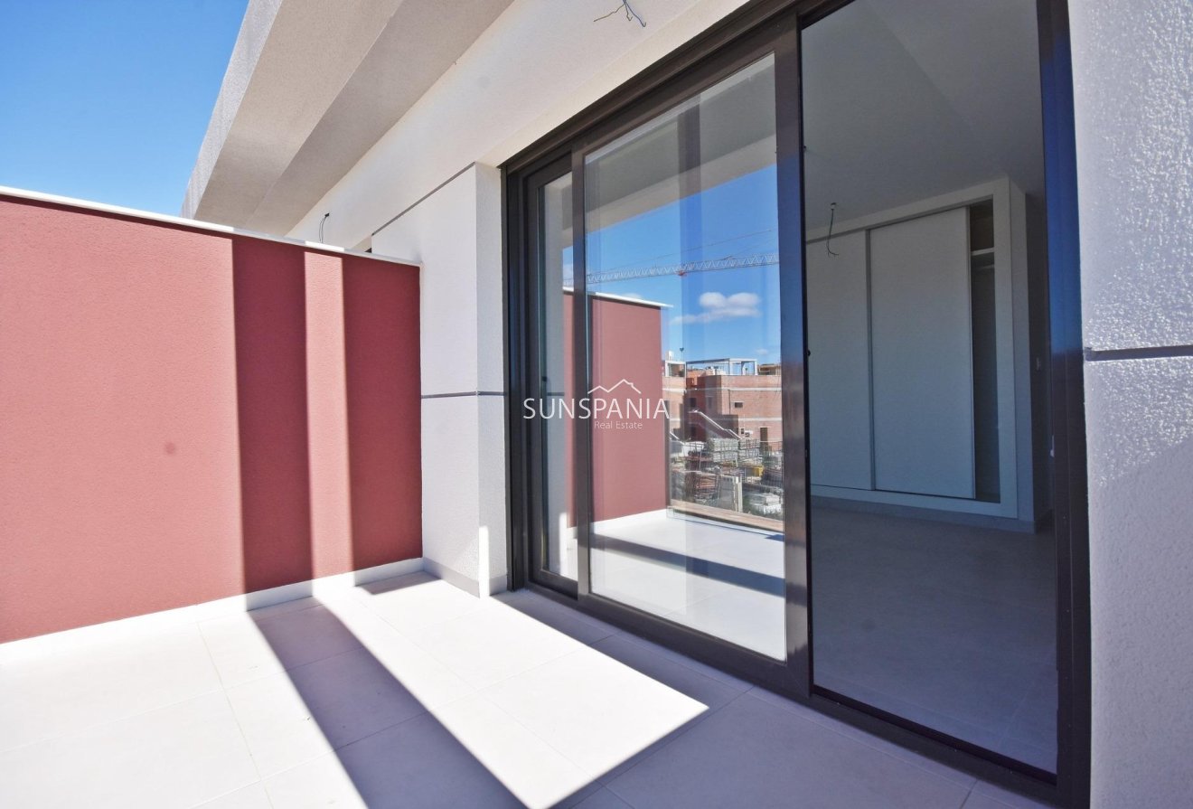 Obra nueva - Chalet -
Puerto de Mazarron - Mar De Plata