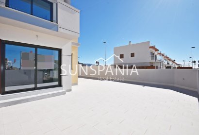 Obra nueva - Chalet -
Puerto de Mazarron - Mar De Plata