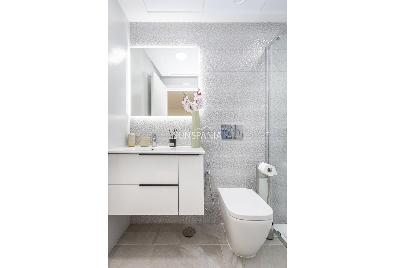 Obra nueva - Piso -
Torrevieja - Nueva Torrevieja