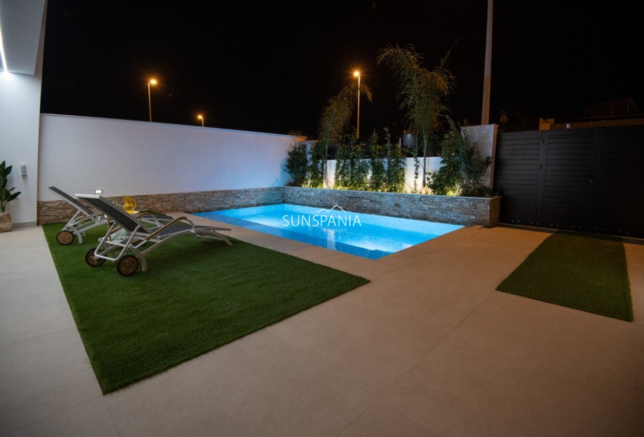 Obra nueva - Adosado -
San Javier - Santiago De La Ribera