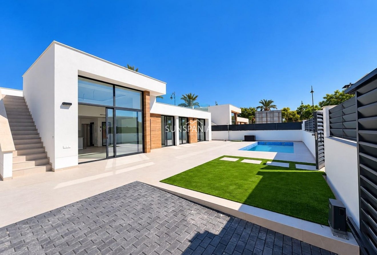 Obra nueva - Chalet -
Alhama De Murcia - Condado De Alhama