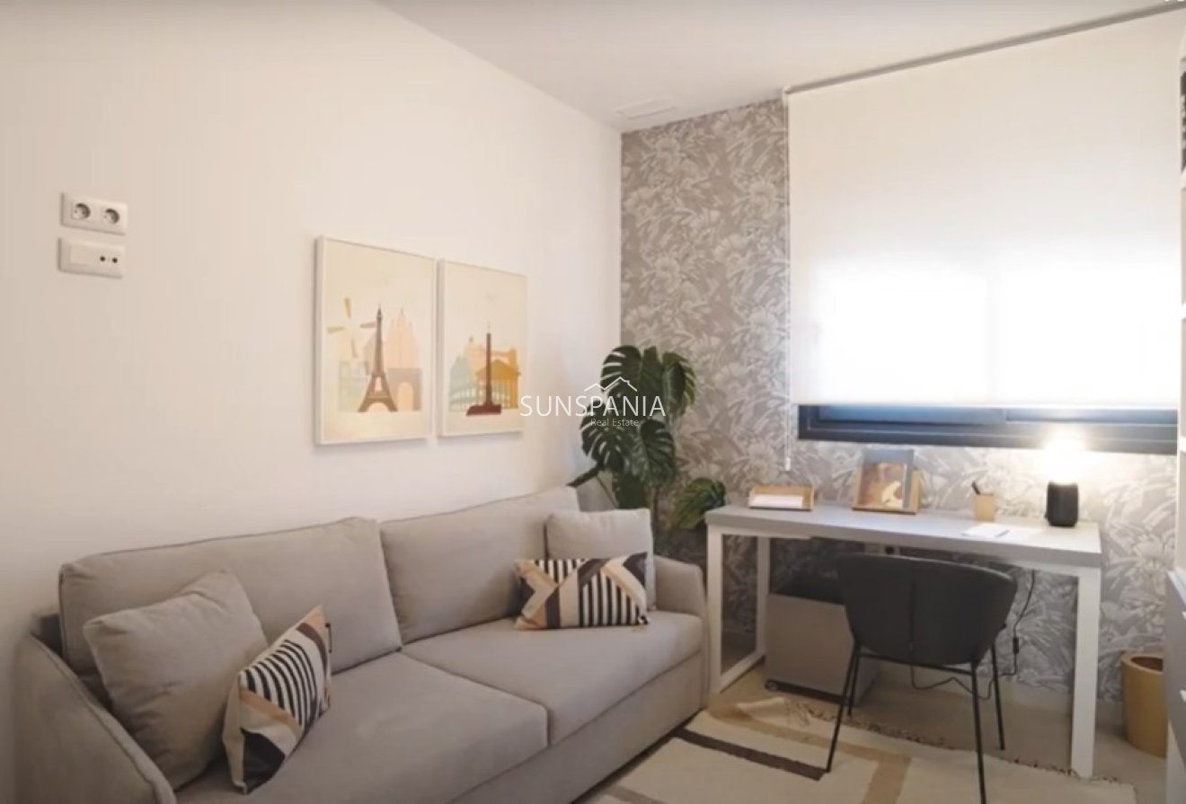 Resale - Apartment / flat -
Benidorm - Zona de Poniente
