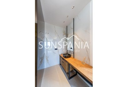 Obra nueva - Chalet -
Benidorm - Coblanca