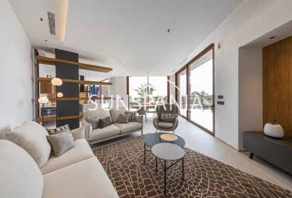 Obra nueva - Chalet -
Benidorm - Coblanca