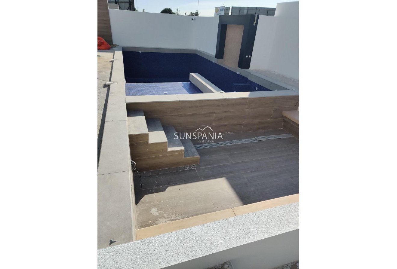 Nouvelle construction - Maison indépendante -
Orihuela Costa - La Zenia