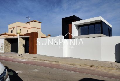 Nouvelle construction - Maison indépendante -
Orihuela Costa - La Zenia