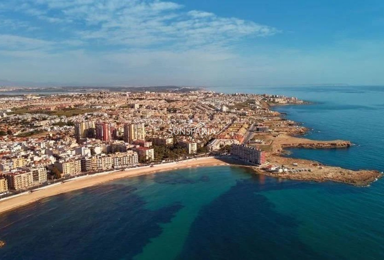 Nouvelle construction - Apartment -
Torrevieja - Playa de los Locos