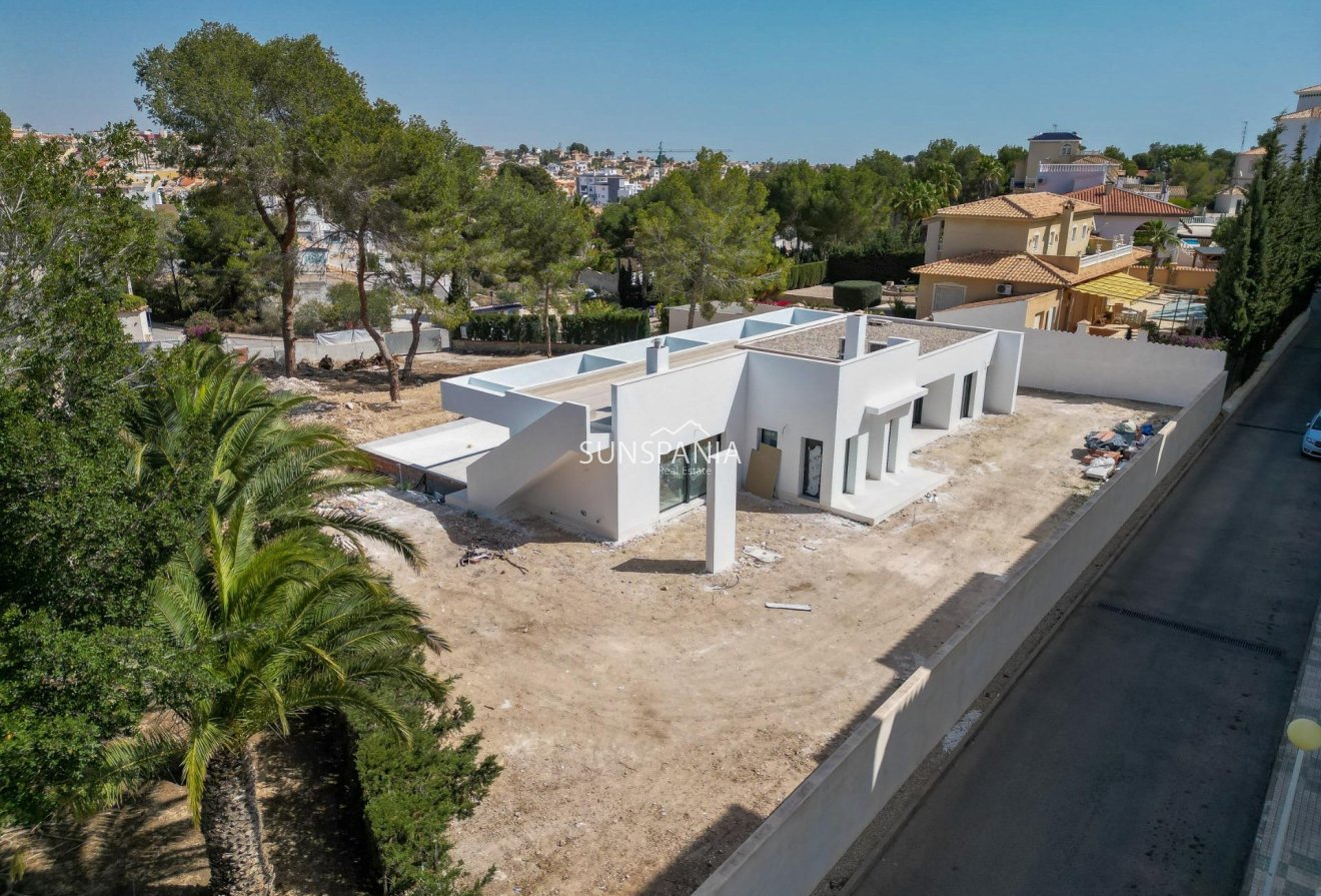 Obra nueva - Chalet -
Orihuela Costa - Las Filipinas