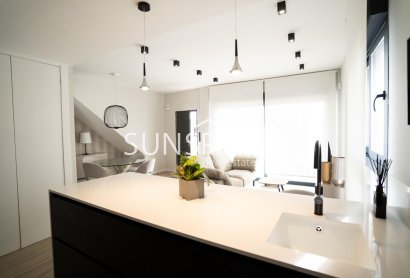 Obra nueva - Apartment -
Torrevieja - Punta Prima