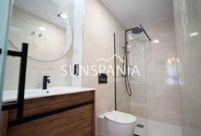 Obra nueva - Apartamento / piso -
Torrevieja - Punta Prima