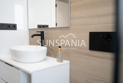 Nouvelle construction - Apartment -
Torrevieja - Punta Prima