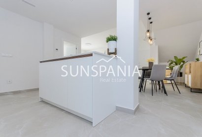 Nouvelle construction - Appartement -
San Miguel de Salinas - Urbanizaciones