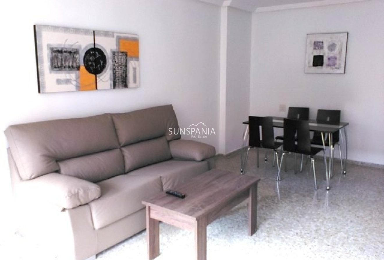 Reventa - Apartamento / piso -
San Vicente del Raspeig - Sol y Luz