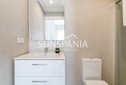 Obra nueva - Apartamento / piso -
Torrevieja - Torreblanca