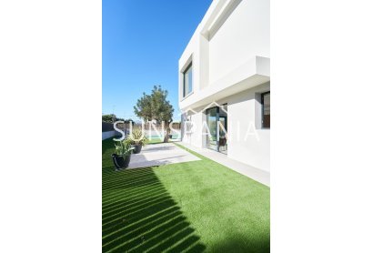 Obra nueva - Chalet -
San Juan Alicante - La Font