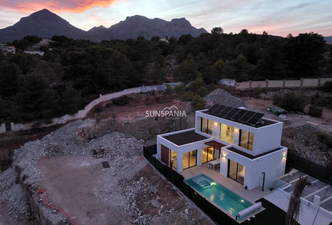 Nouvelle construction - Maison indépendante -
L'alfas Del Pi - Escandinavia