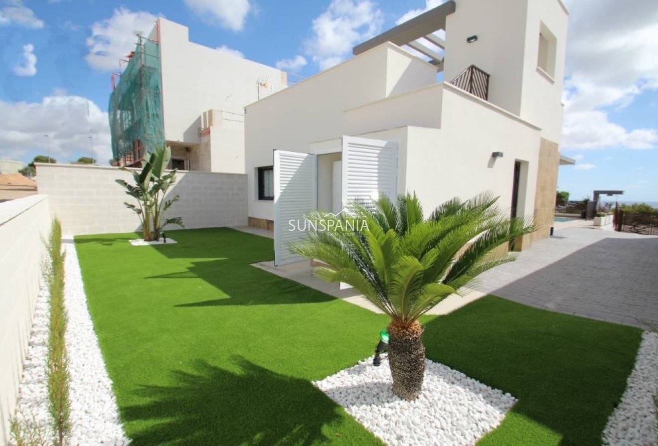 Obra nueva - Chalet -
Orihuela Costa - Campoamor