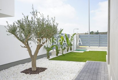 Obra nueva - Chalet -
Orihuela - Vistabella Golf