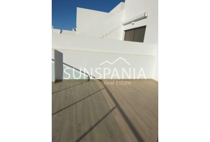 Obra nueva - Casa adosada -
Orihuela - Vistabella Golf