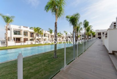 Nouvelle construction - Appartement -
Torrevieja - Los Balcones