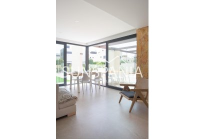 Obra nueva - Chalet -
Orihuela Costa - Campoamor