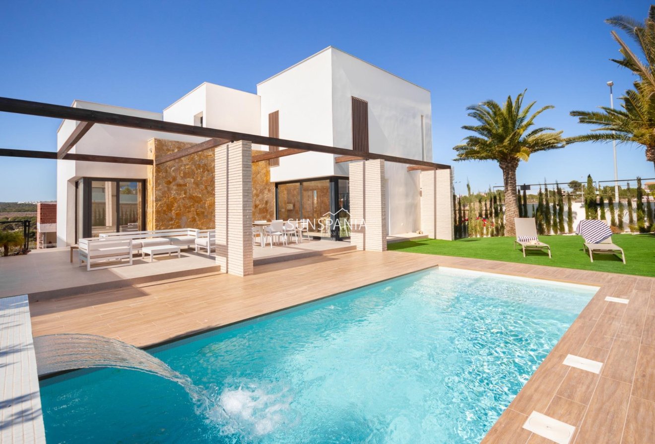 Obra nueva - Chalet -
Orihuela Costa - Campoamor