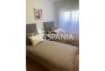 Obra nueva - Apartamento / piso -
La Manga del Mar Menor - La Manga