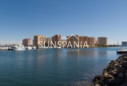 Obra nueva - Apartamento / piso -
La Manga del Mar Menor - La Manga