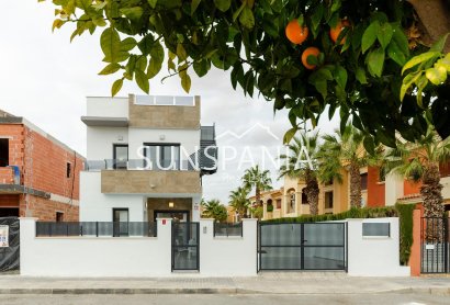 Nouvelle construction - Maison indépendante -
Torrevieja - Torretas