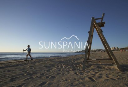 Obra nueva - Piso -
Torrevieja - Altos del Sol