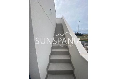 Obra nueva - Chalet -
Los Alcazares - La Concha