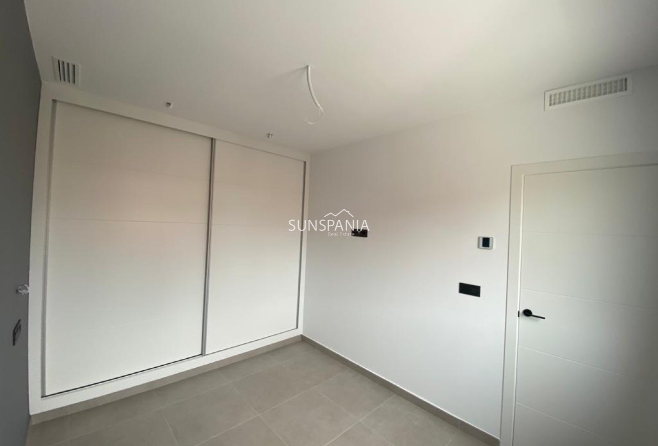 Obra nueva - Chalet -
Los Alcazares - La Concha