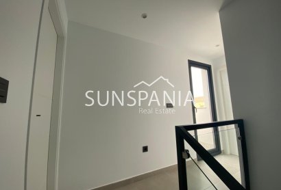 Obra nueva - Chalet -
Los Alcazares - La Concha