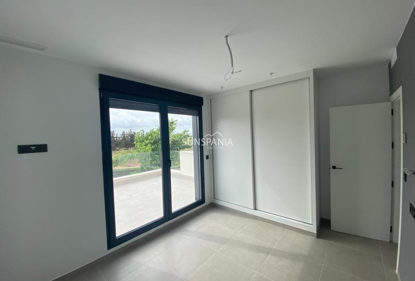 Obra nueva - Chalet -
Los Alcazares - La Concha