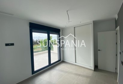 Obra nueva - Chalet -
Los Alcazares - La Concha