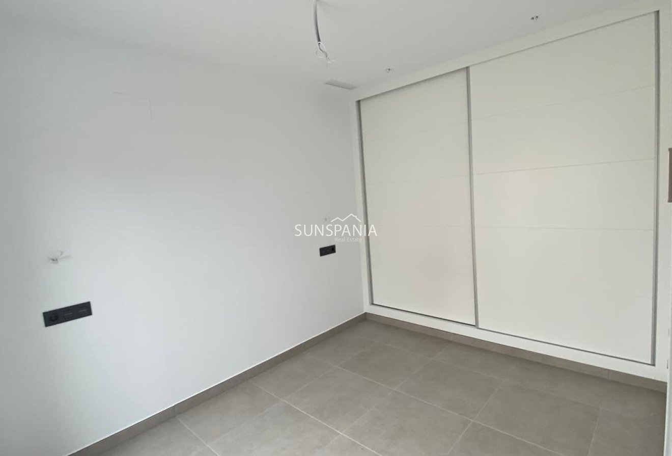 Obra nueva - Chalet -
Los Alcazares - La Concha