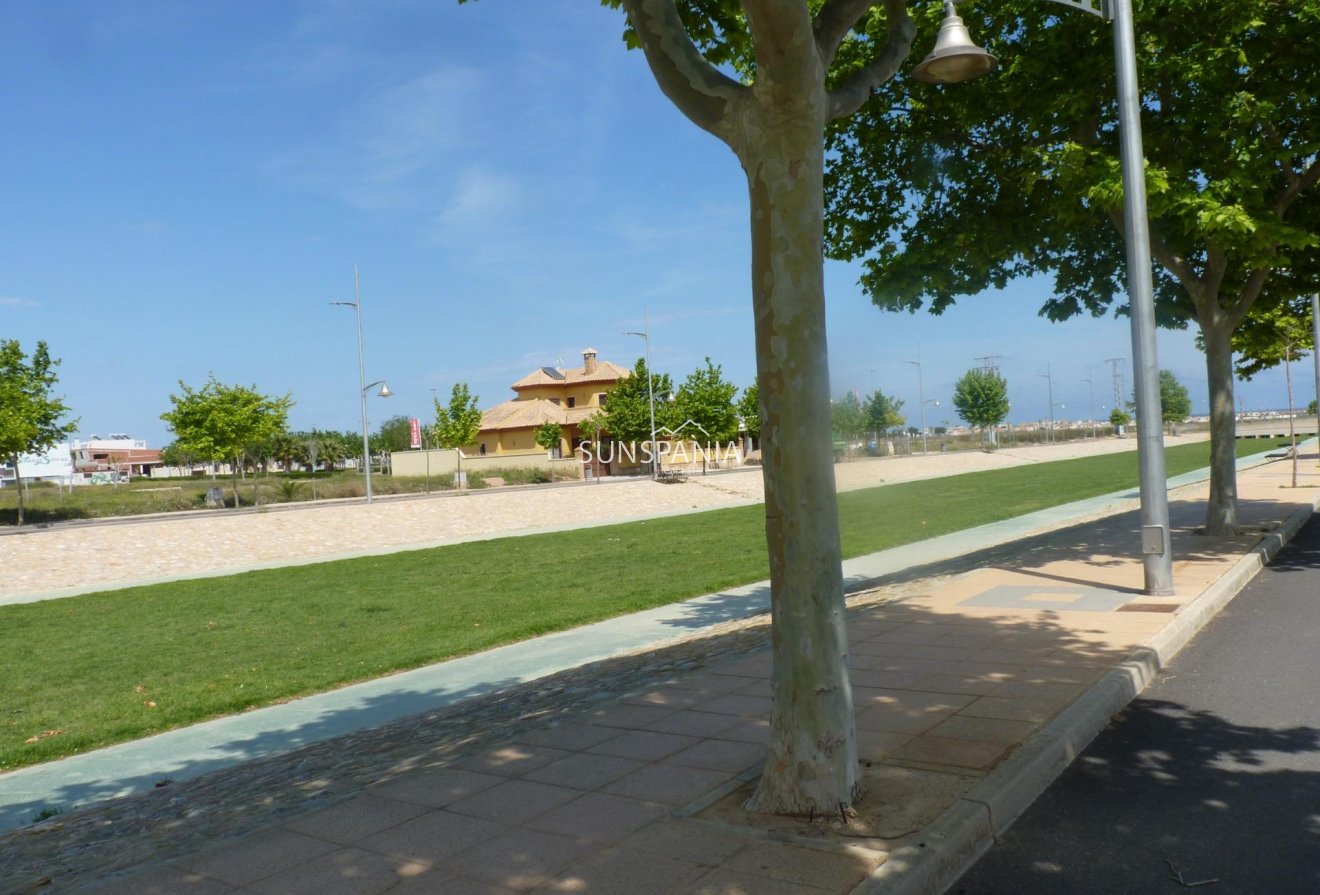 Obra nueva - Piso -
Pilar de la Horadada - pueblo