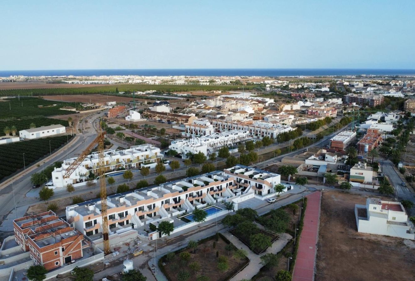 Obra nueva - Piso -
Pilar de la Horadada - pueblo