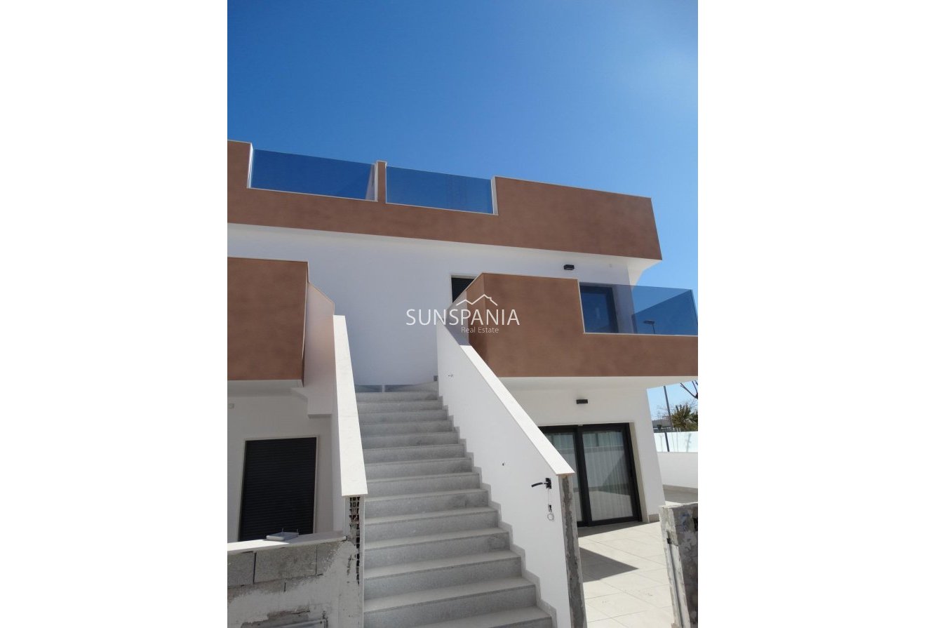 Obra nueva - Piso -
Pilar de la Horadada - pueblo