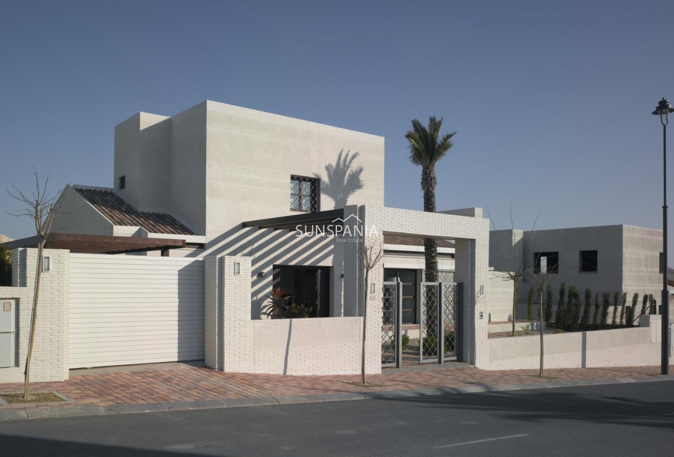 Obra nueva - Chalet -
Sucina - Peraleja Golf