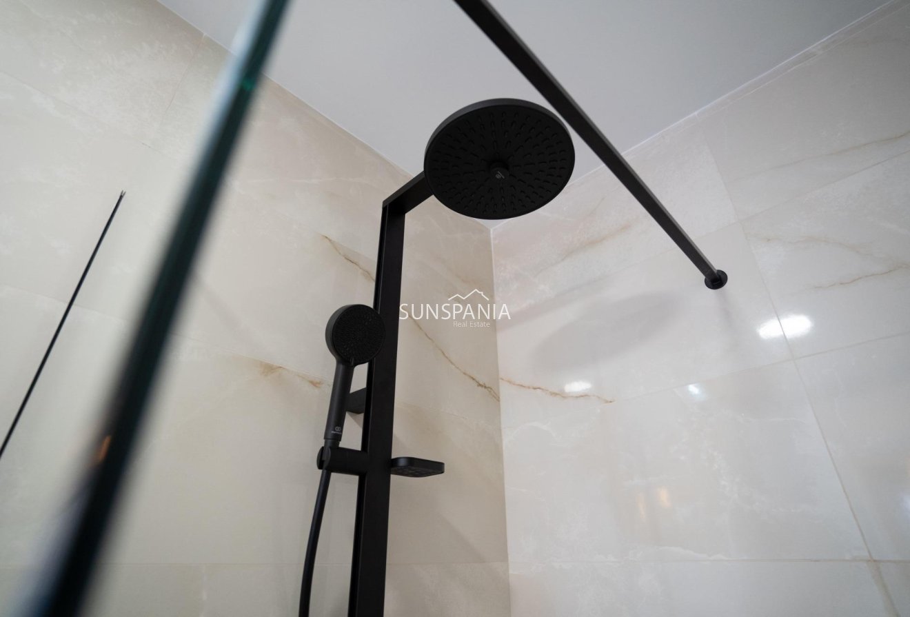 Obra nueva - Piso -
Pilar de la Horadada - pueblo