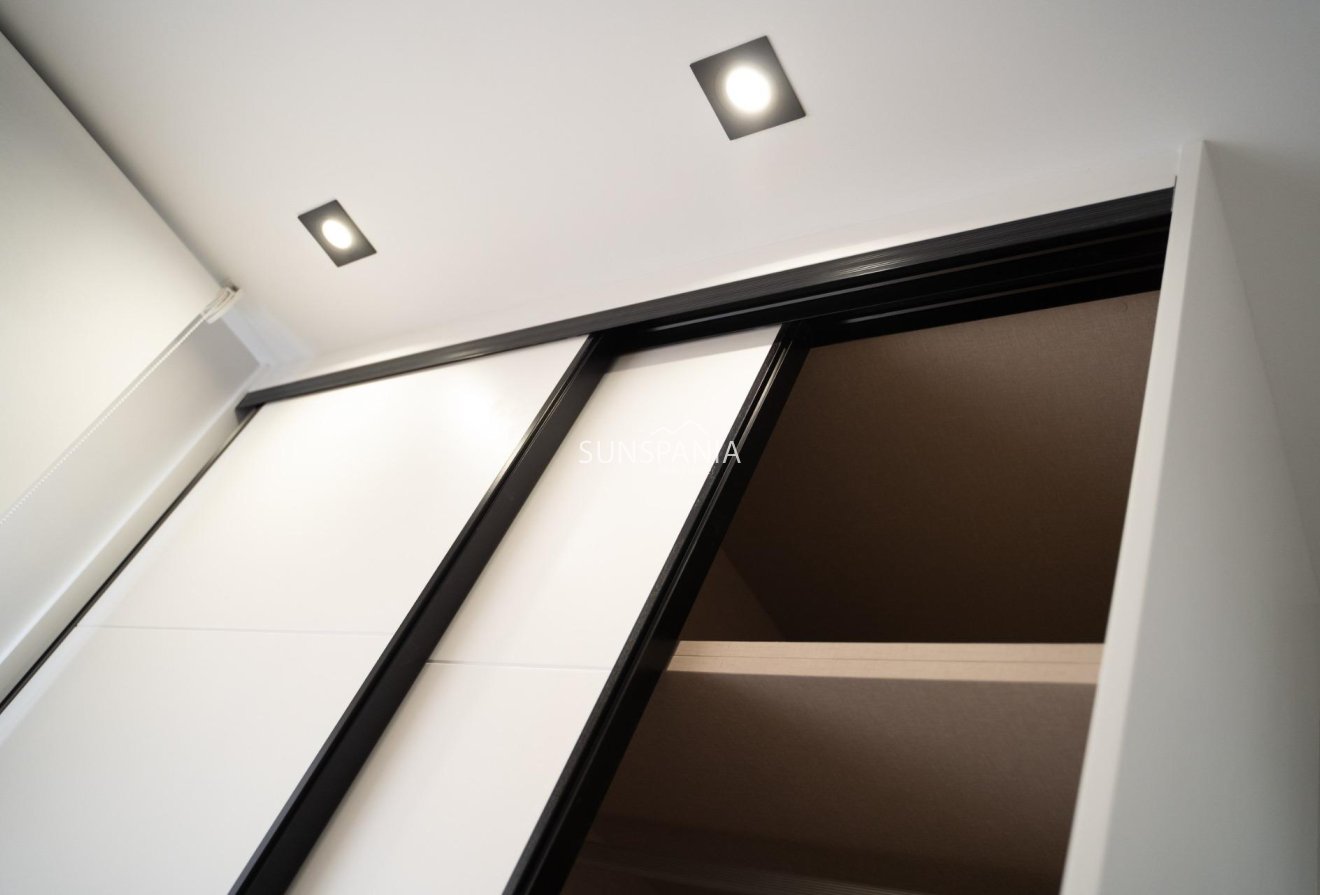 Obra nueva - Piso -
Pilar de la Horadada - pueblo