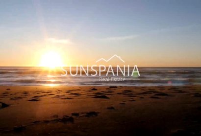 Obra nueva - Piso -
Torrevieja - Centro