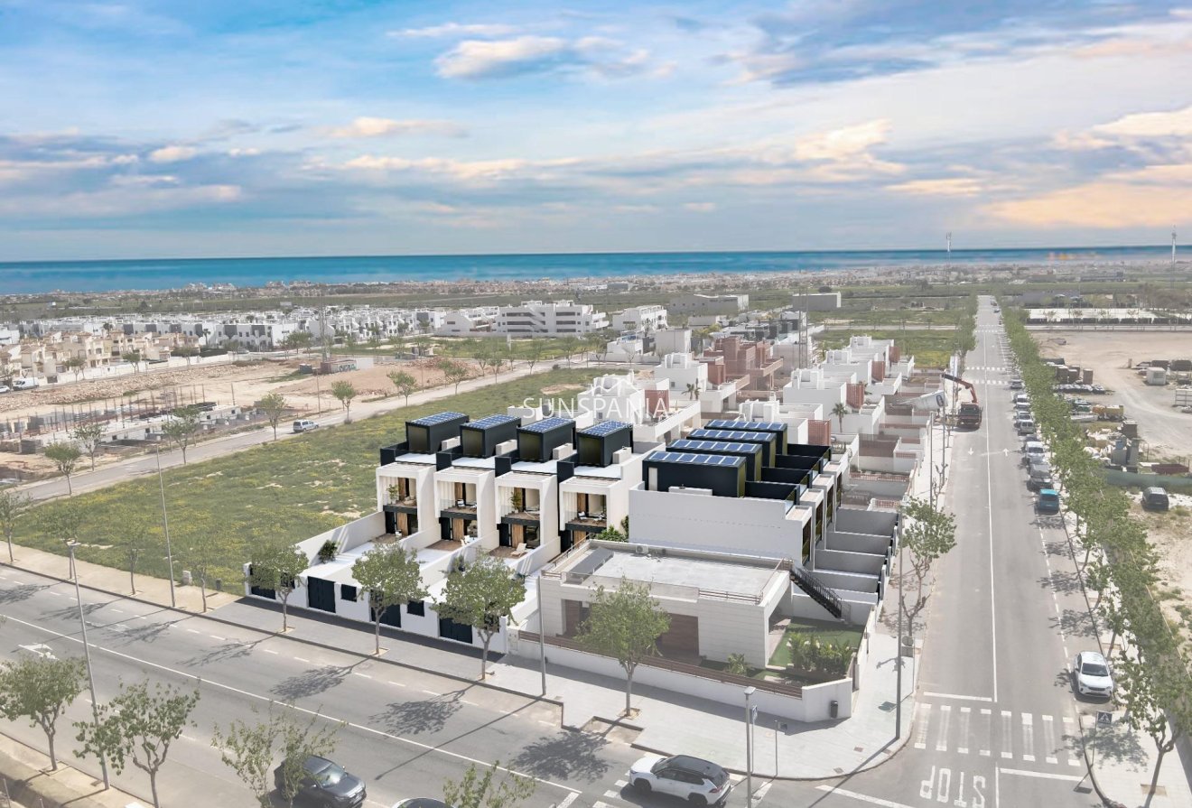 Obra nueva - Adosado -
Pilar de la Horadada - Lo Monte