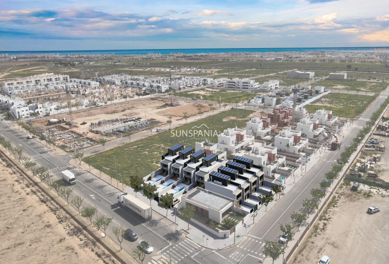 Obra nueva - Adosado -
Pilar de la Horadada - Lo Monte